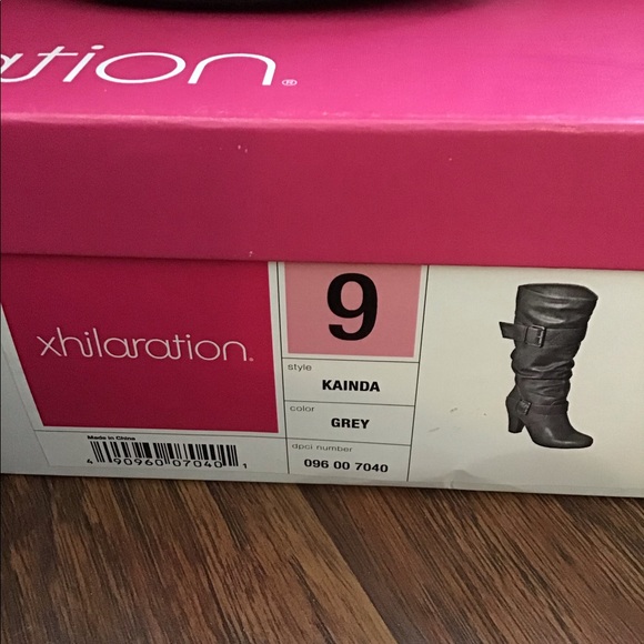 Boots - Picture 5 of 6